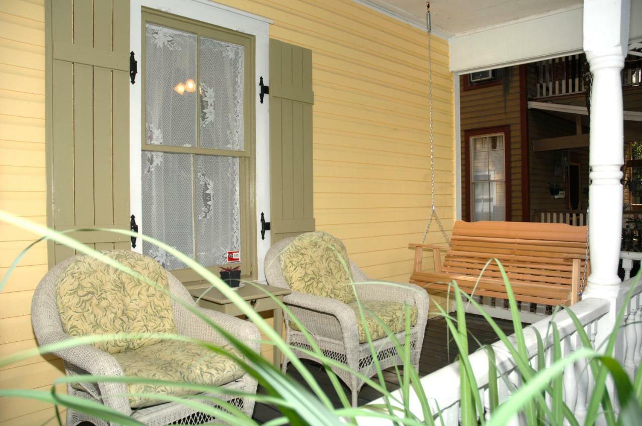 Charming Historic Downtown Apartment セント・オーガスティン エクステリア 写真
